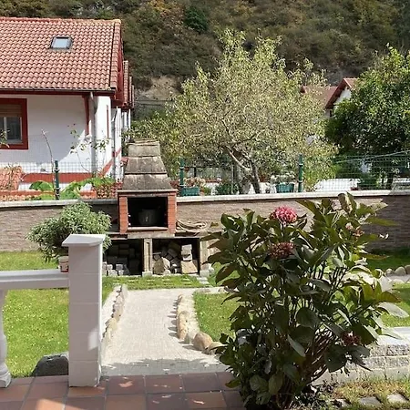 Dom wakacyjny De Bustiello,cercano A Estaciones De Esqui Mieres (Asturias)