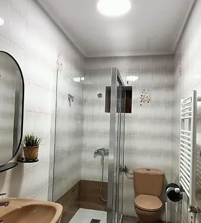 بيت للعطل De Bustiello,poblado Minero De Interes Cultural