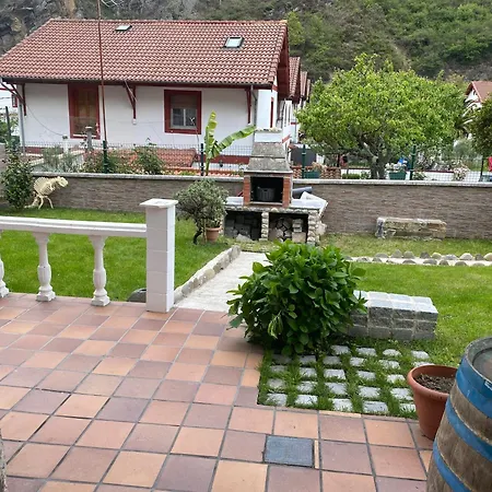 Dom wakacyjny De Bustiello,cercano A Estaciones De Esqui *